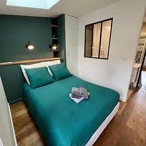 https://la-perle-des-carmes-hypercentre-et-climatis.midi-pyreneeshotels.com